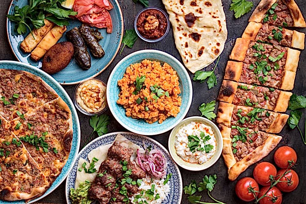 Osmanlı Saray Mutfağı ve Sofra Adabı